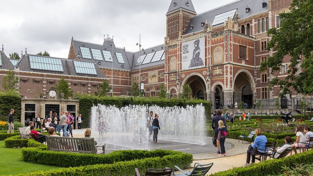 que-hacer-en-amsterdam-jardines-rijks-museum